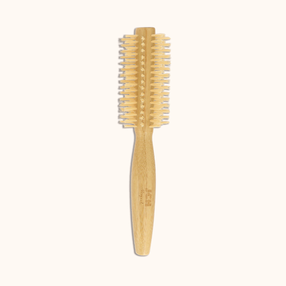 La brosse brushing à 8 rangs de chez JCH Respect.