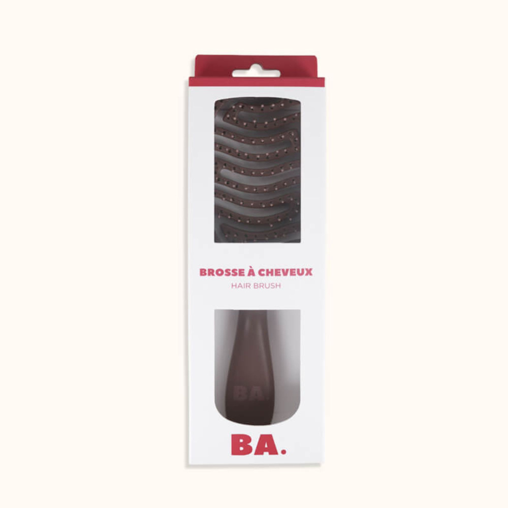 La brosse démêlante de BA marron dans son packaging