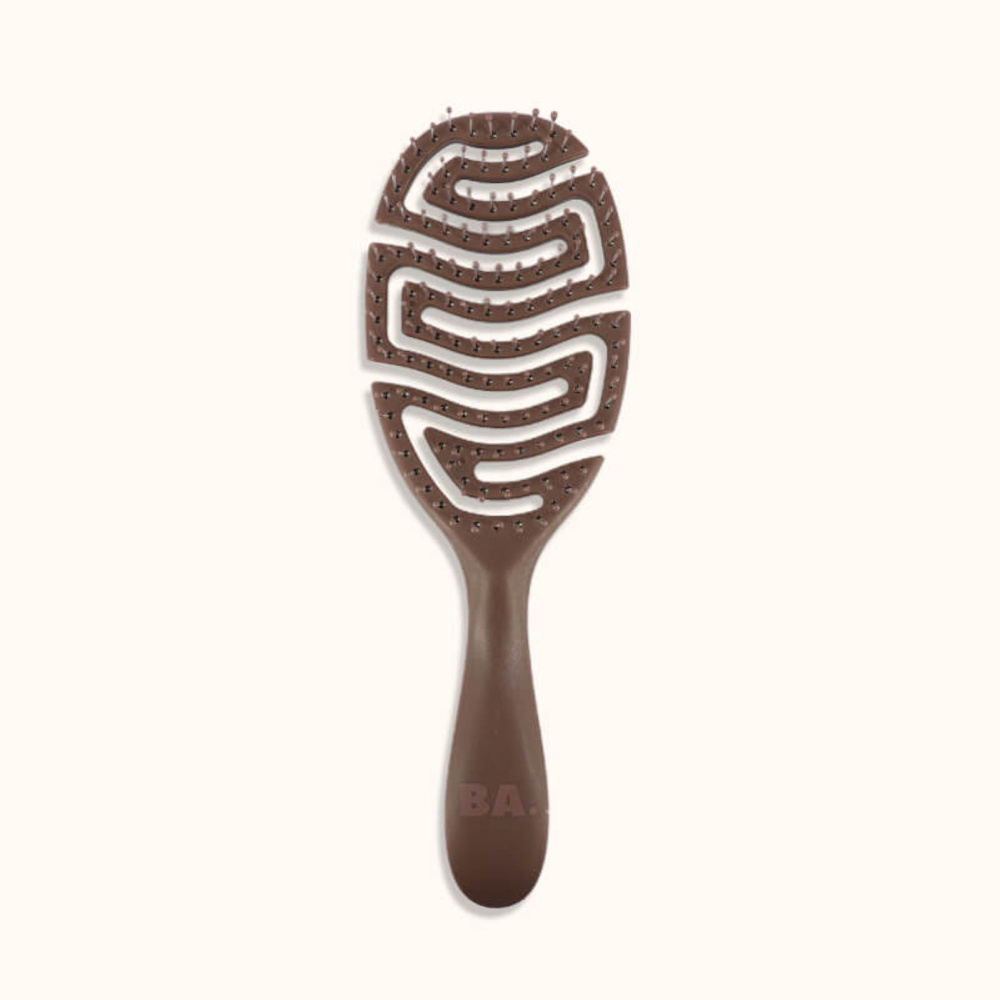 La brosse démêlante de BA marron