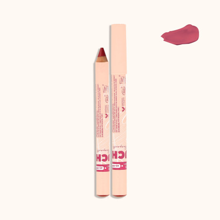 Le rouge à lèvres de chez JCH Respect teinte rouge intense.