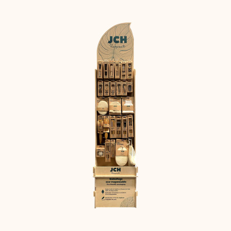 Le présentoir pleins pieds en bois de chez JCH Respect.